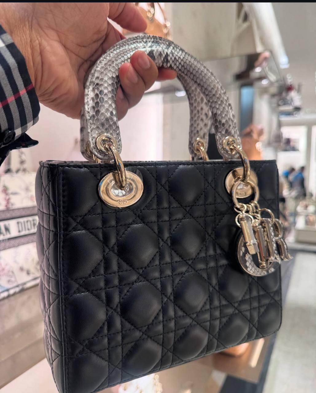 Dior
