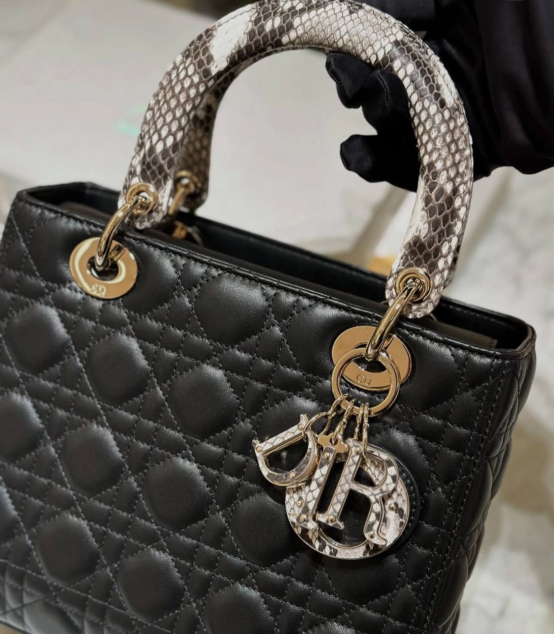 Dior