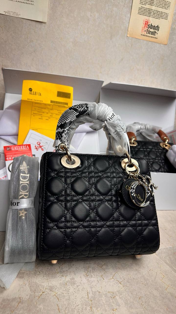 Dior