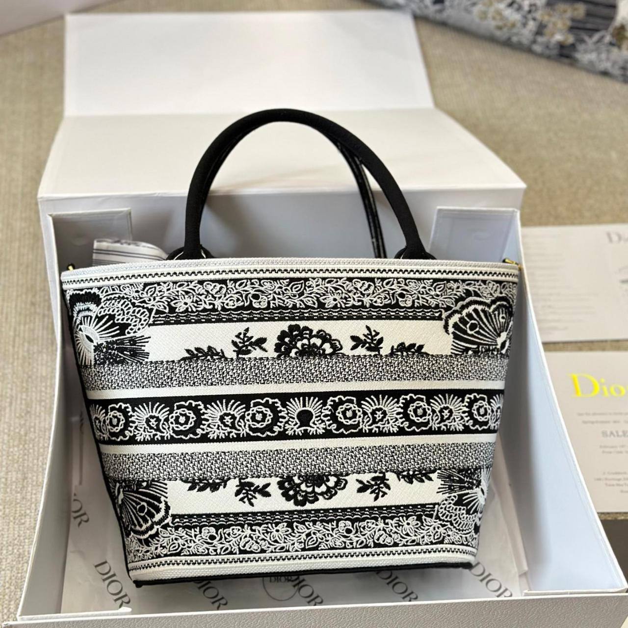 Dior