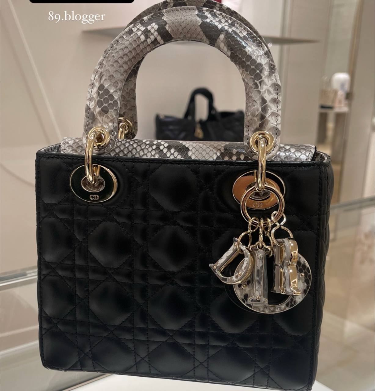 Dior
