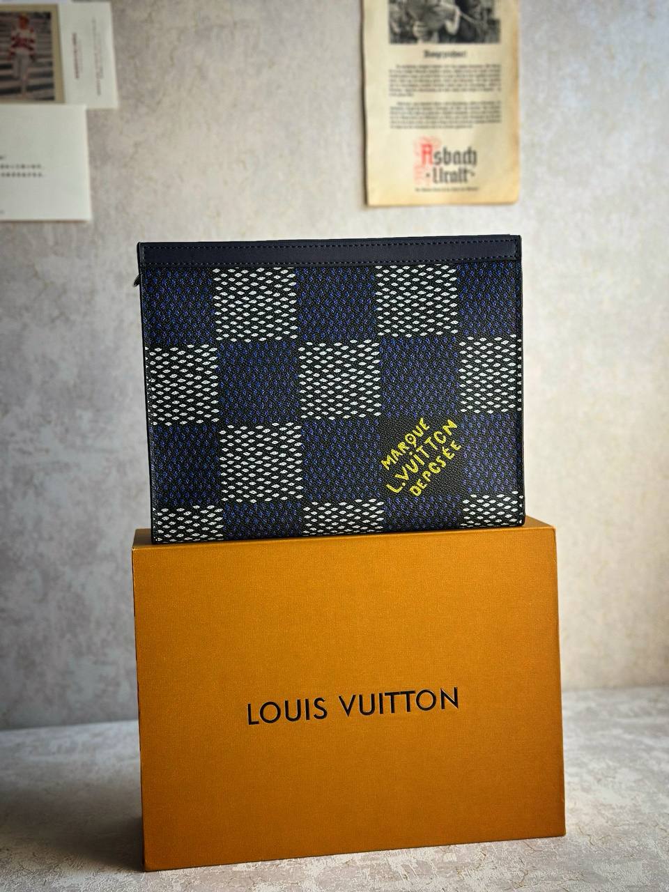 Louis Vuitton | Pouch